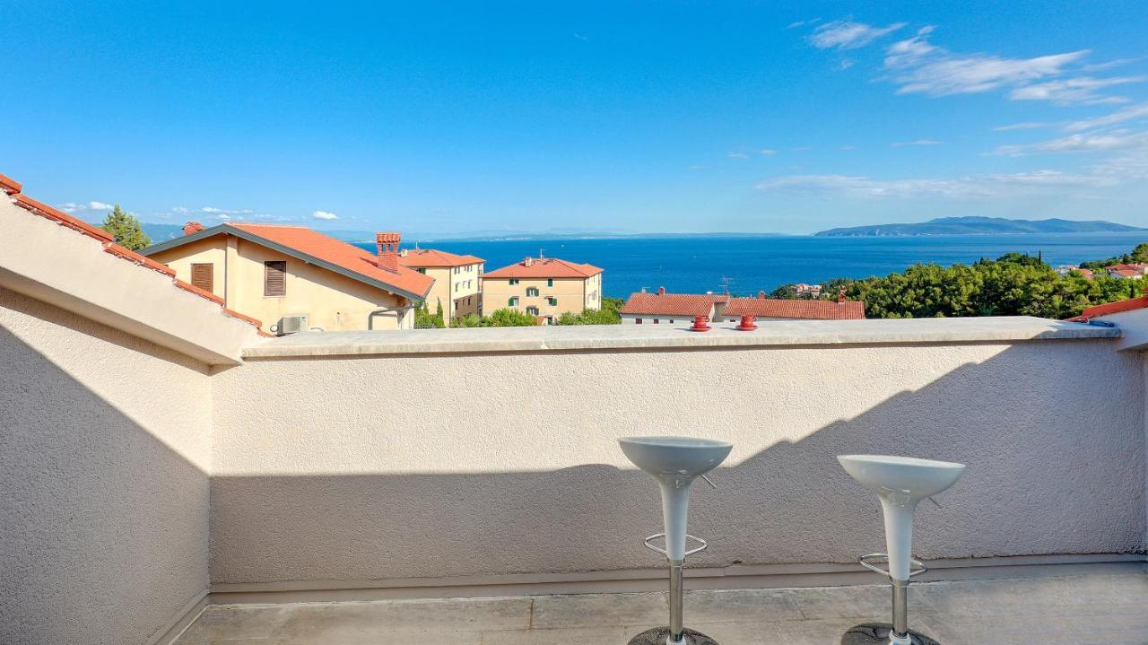 Vita,free Wifi,nearby Sea Villa